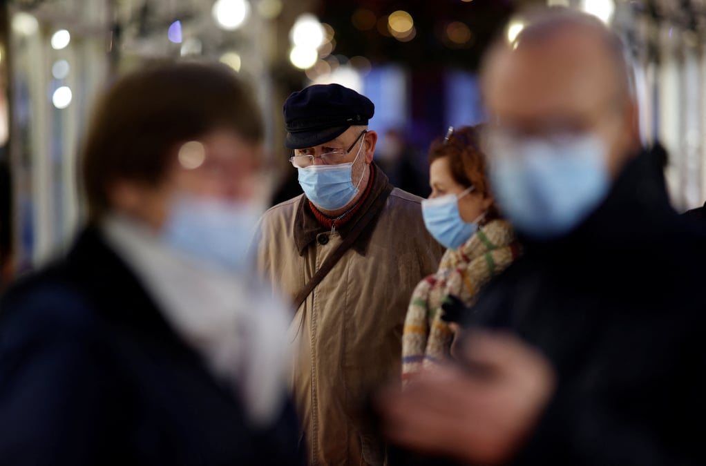 Coronavirus/france: masque obligatoire dans la rue a paris des vendredi