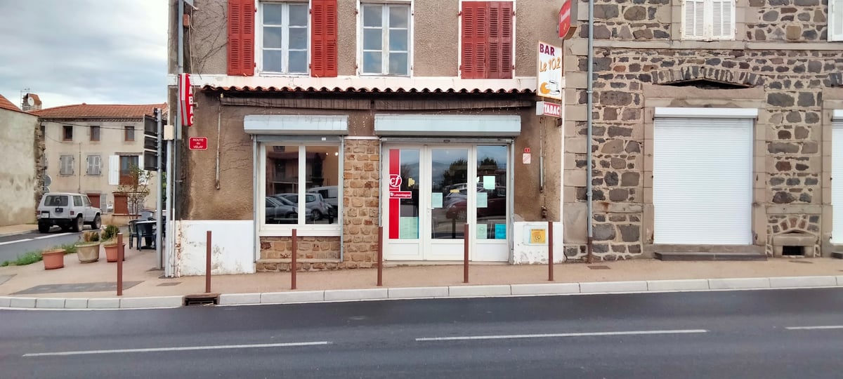 La commune de Saint-Georges-d’Aurac a réussi à sauver l'un des derniers commerces du bourg grâce notamment à l'aide de l'Etat.