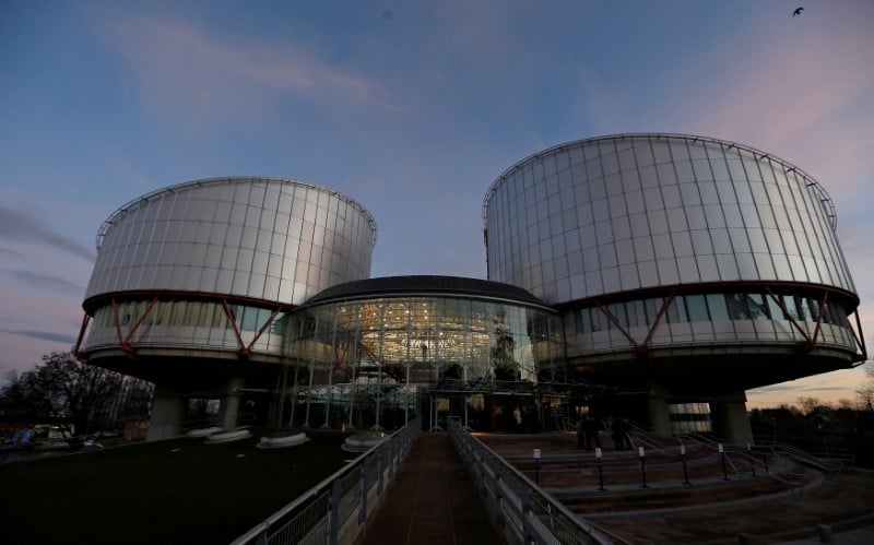 D’anciens espions russes font condamner moscou a strasbourg