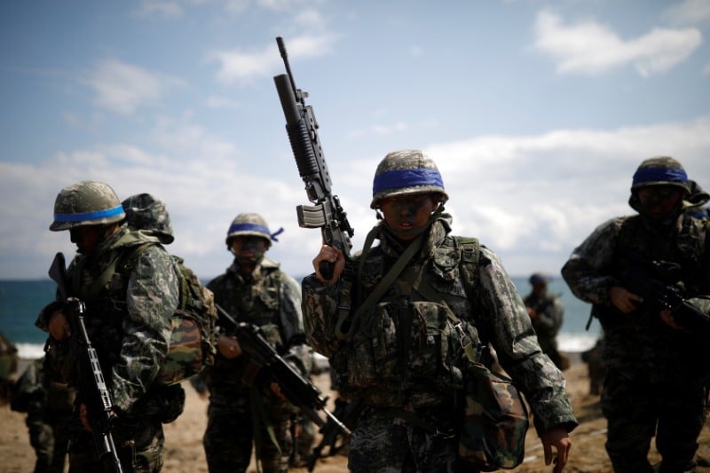Seoul confirme la suspension de ses manoeuvres avec les usa