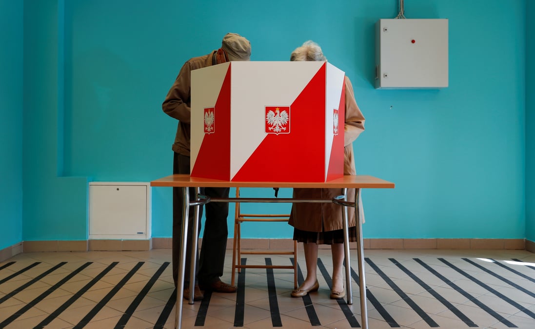 Pologne: second tour de la presidentielle sur fond de tensions avec l'ue