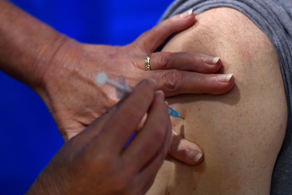 Les donnees des vaccins de pfizer/bionteh et moderna sont solides, selon l'ema