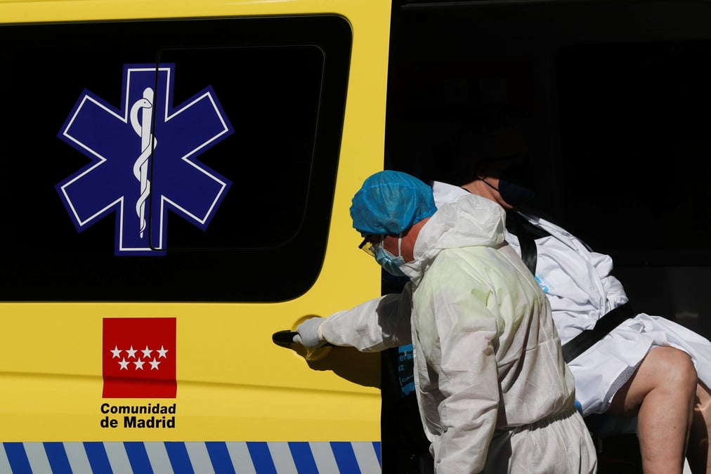 L'espagne signale 30.251 nouveaux cas et 702 deces lies au coronavirus
