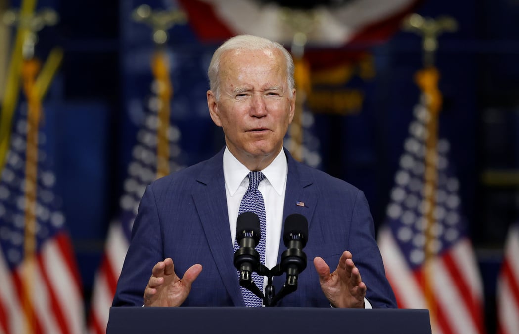Biden rouvre les usa aux voyageurs vaccines a partir du 8 novembre