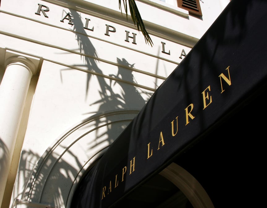 Ralph lauren s'attend a un chiffre d'affaires annuel en hausse grace a une forte demande