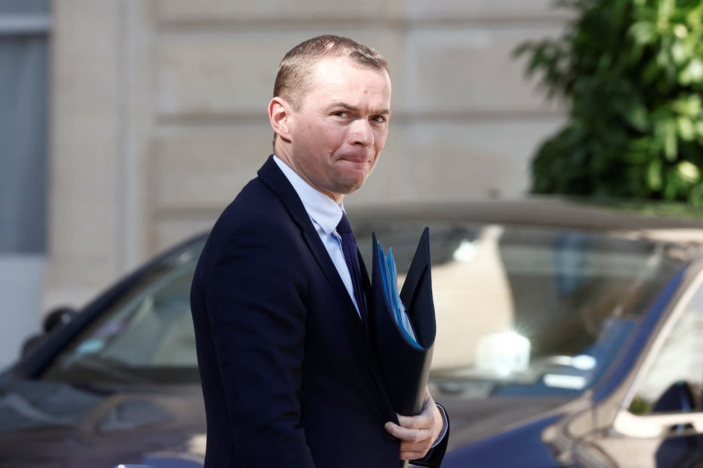 Le ministre du travail, du plein emploi et de l'insertion olivier dussopt quitte le palais de l'elysee apres la reunion hebdomadaire du cabinet a paris
