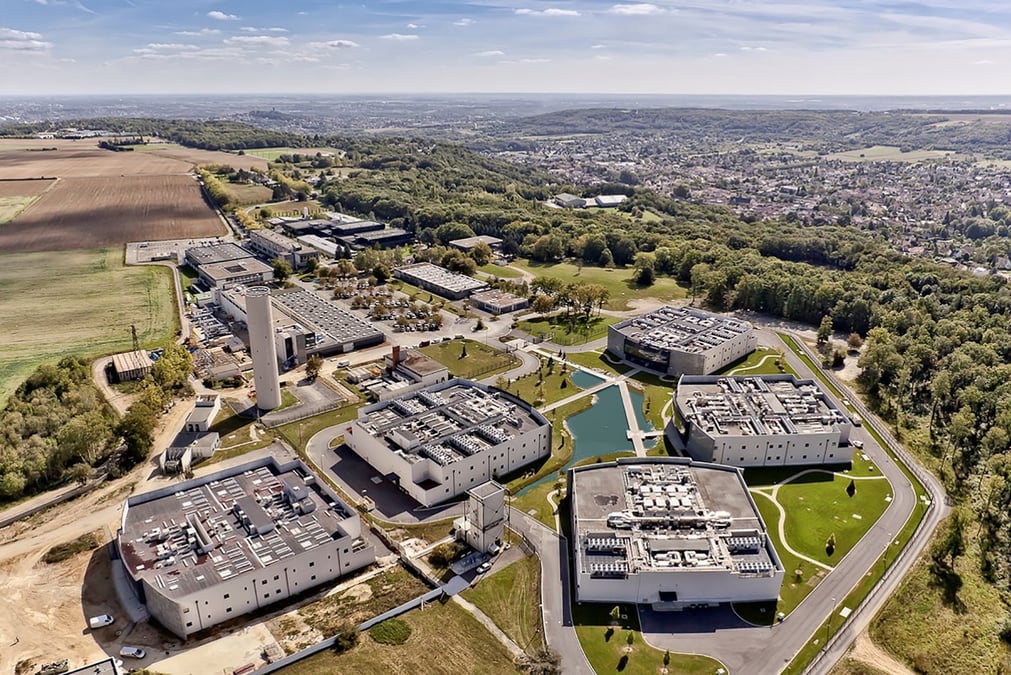 Il est aujourd'hui encore difficile de trouver des utilisations pour la chaleur dégagée par les plus gros data centers, installés à l'extérieur des villes.