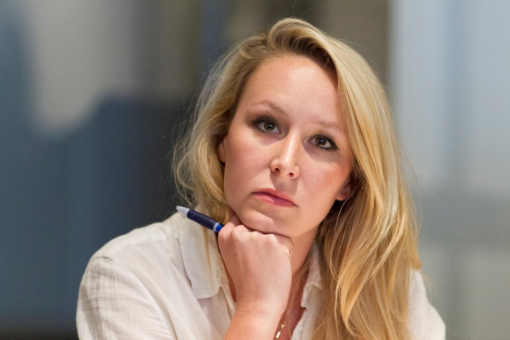 Le medef retire son invitation a marion marechal