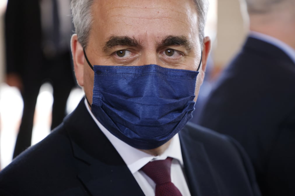 France : xavier bertrand va de nouveau adherer aux republicains