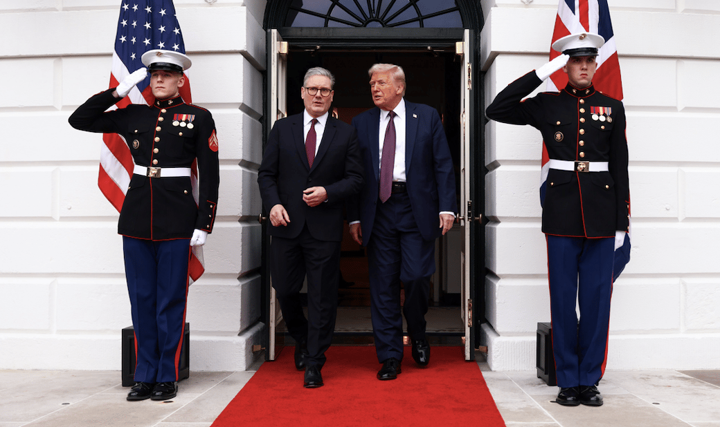 Le Premier ministre travailliste Keir Starmer et Donald Trump.