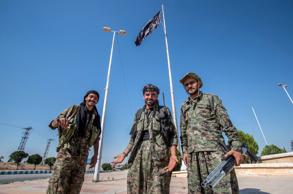 Les kurdes reprennent des villages a l'ei en syrie