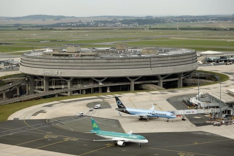 La frequentation des aeroports parisiens bat des records