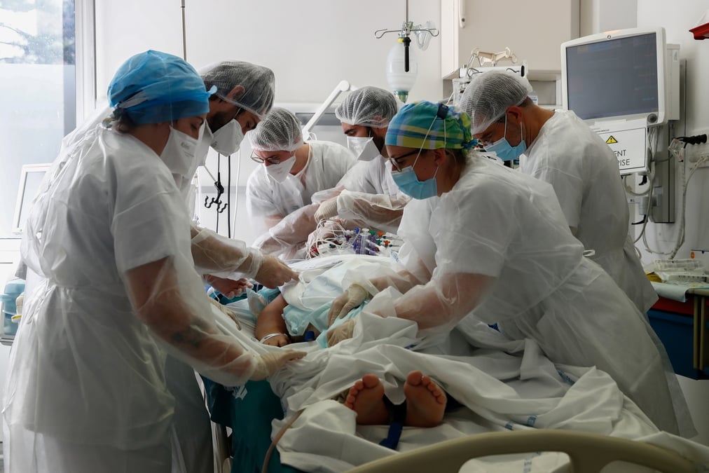Covid-19, France, hôpital Robert-Ballanger, Aulnay-sous-Bois