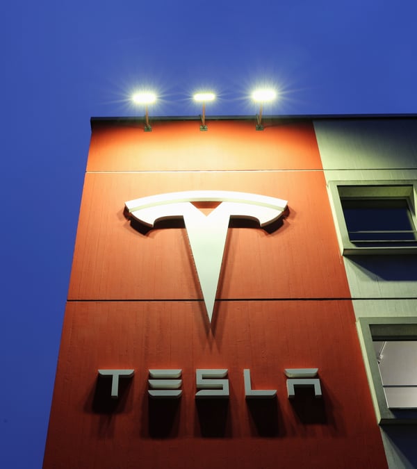 Tesla rate d'un cheveu son objectif de 500.000 ventes en 2020