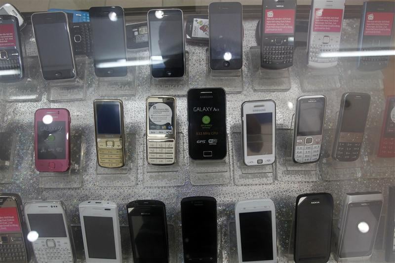Free propose de louer des smartphones haut de gamme