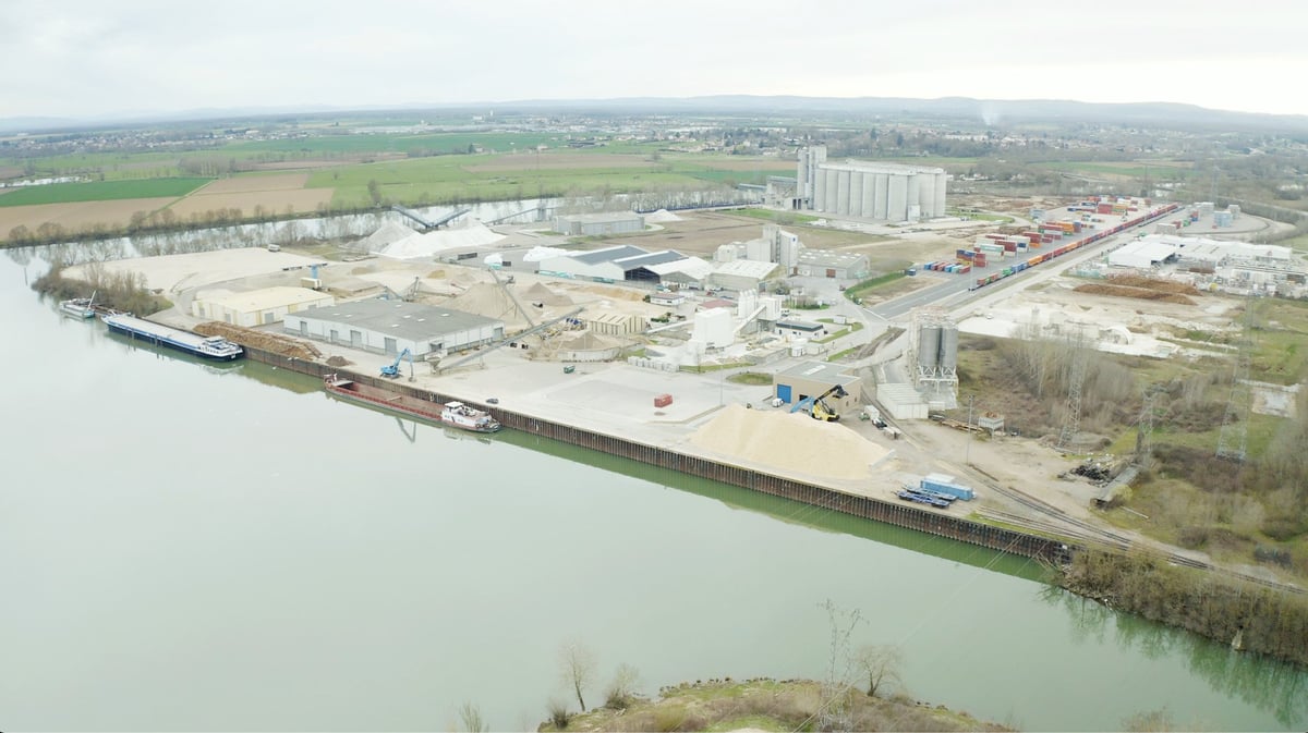 Vue du port de Chalon-sur-Saône
