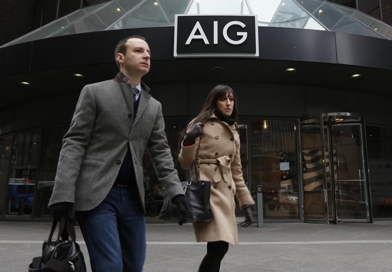 Le bénéfice trimestriel d'AIG chute de 27%