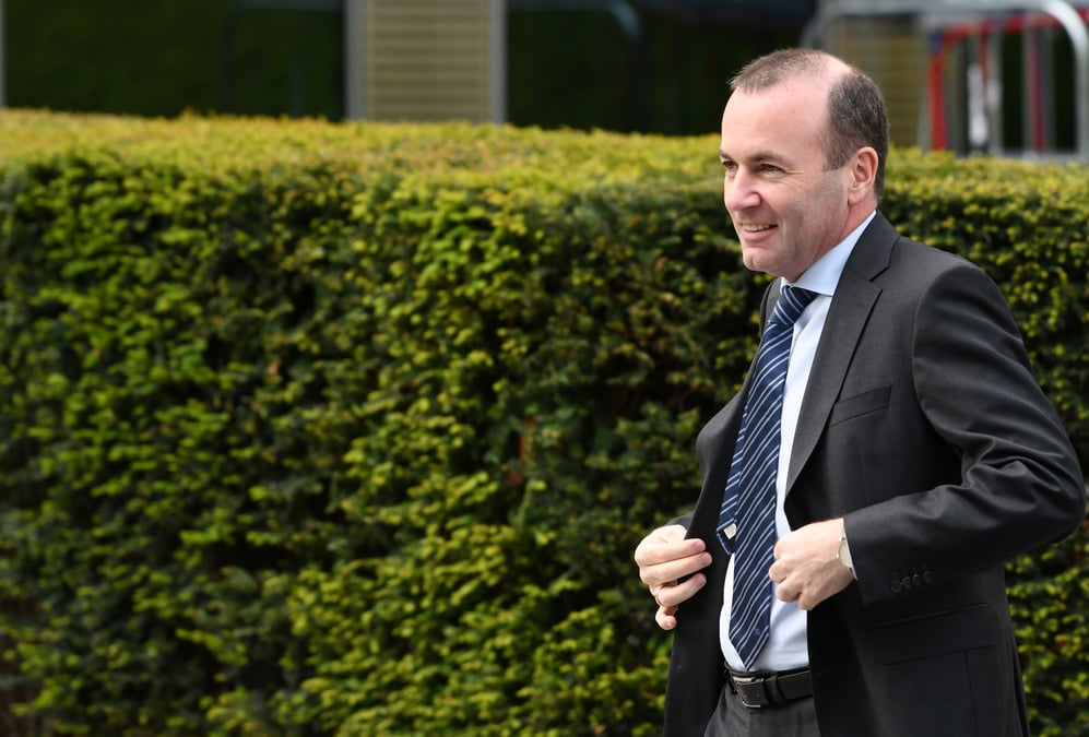 Commission: weber se dit pret a tous les compromis necessaires