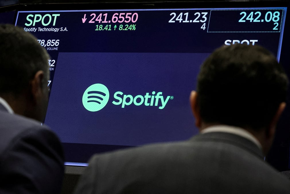 Le logo de spotify a la bourse de new york