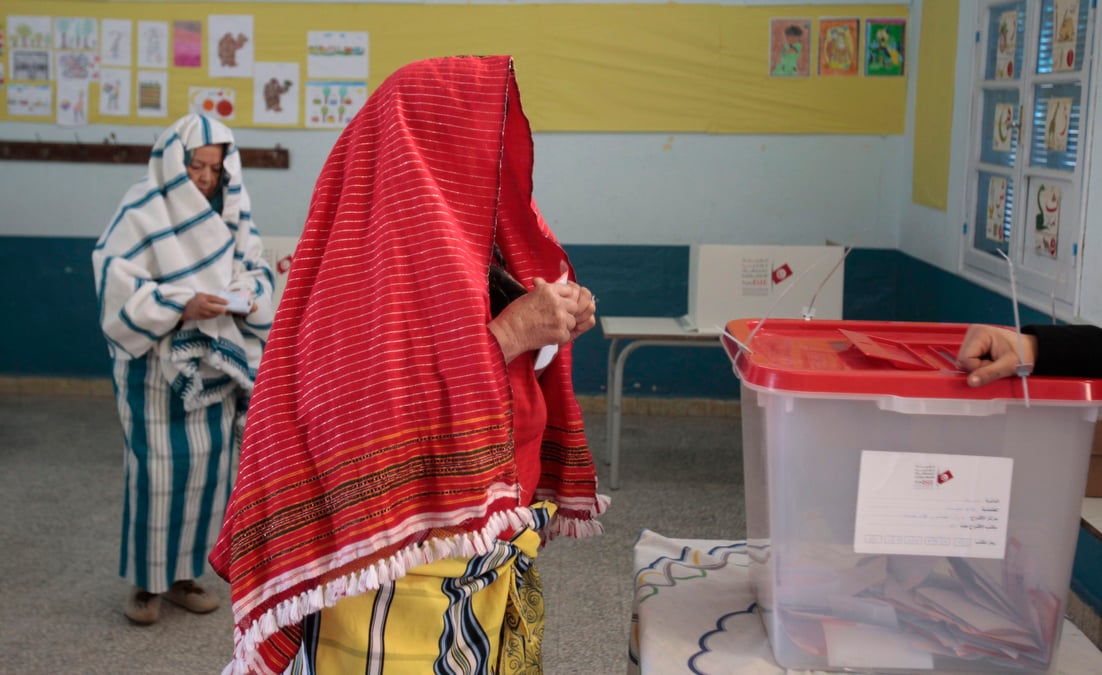 Les tunisiens aux urnes pour parachever la transition