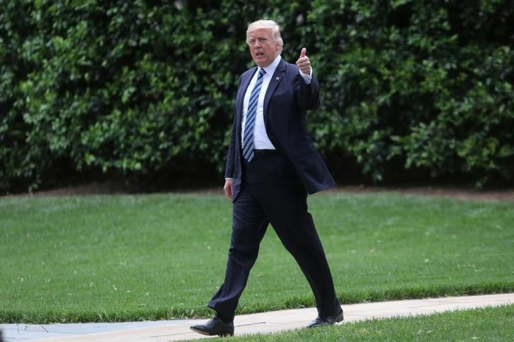 Trump a hate de travailler avec macron