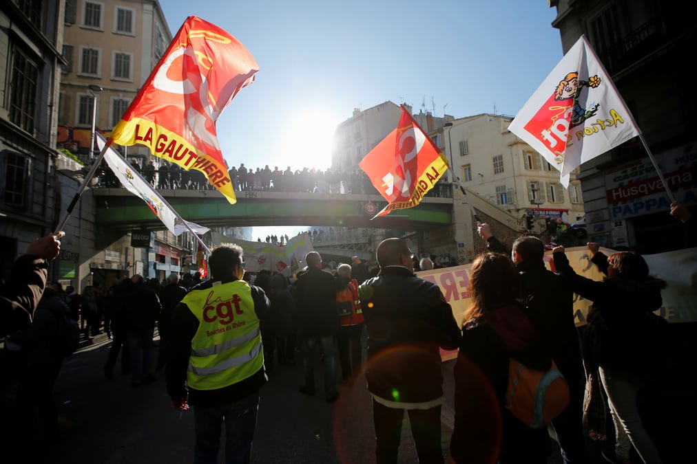 "il ne faut pas lacher", marseille reste mobilisee