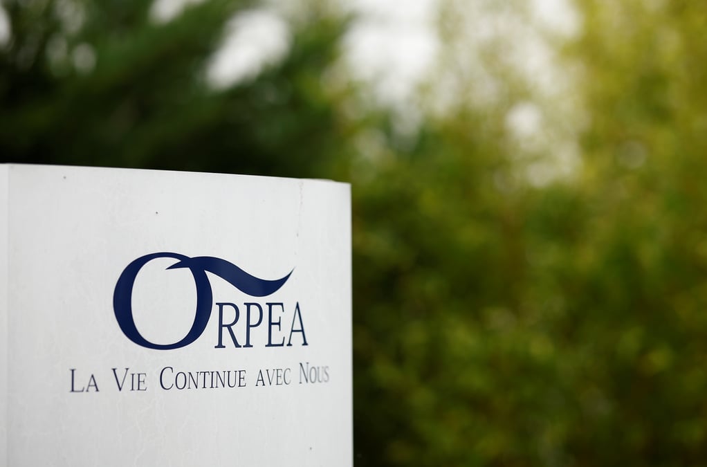 Logo de la societe francaise de maisons de retraite orpea a reze