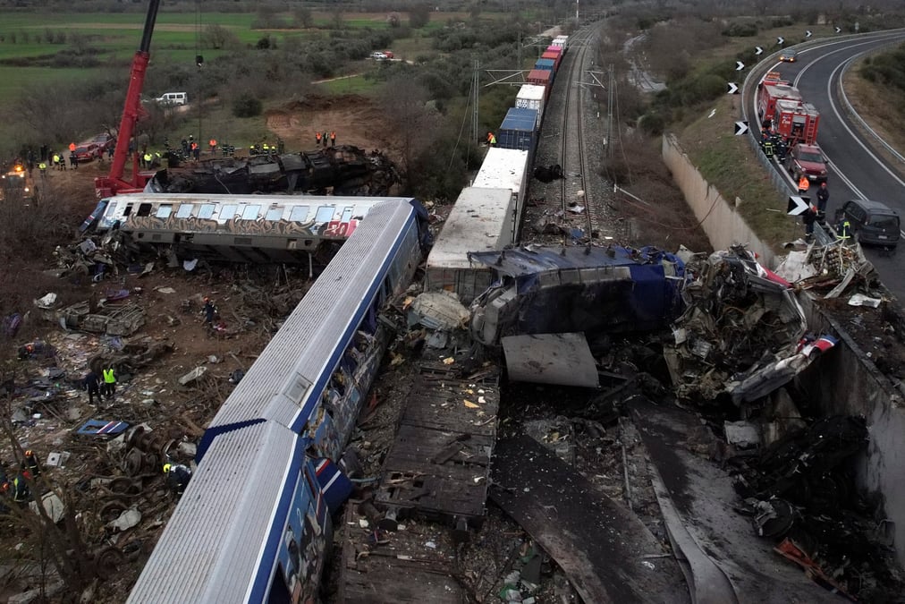 Des trains entrent en collision pres de larissa