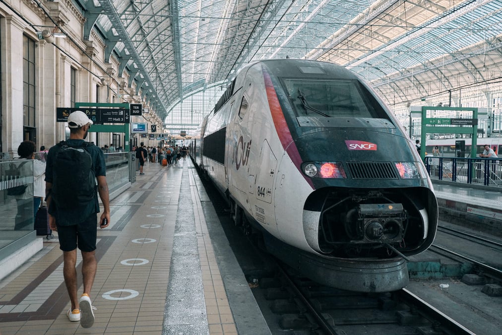 Ainsi, seulement 30% de l'offre TGV habituelle circulera, en empruntant la ligne classique pendant les quatre jours que dureront les travaux (photo d'illustration).