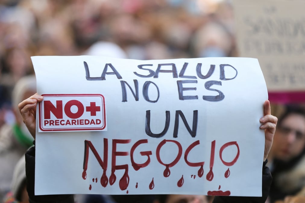 Manifestation contre la politique de sante publique du gouvernement regional, a madrid