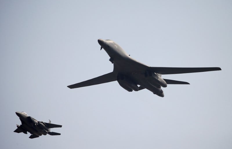 Deux bombardiers americains ont survole la peninsule coreenne