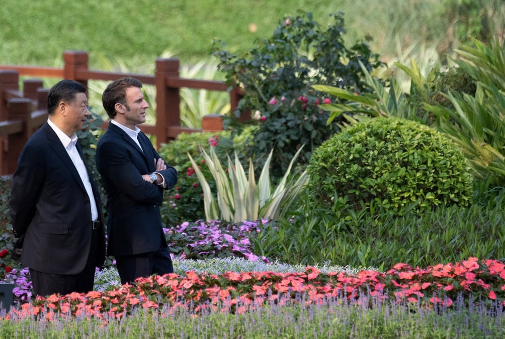 Photo du president francais, emmanuel macron, et de son homologue chinois, xi jinping