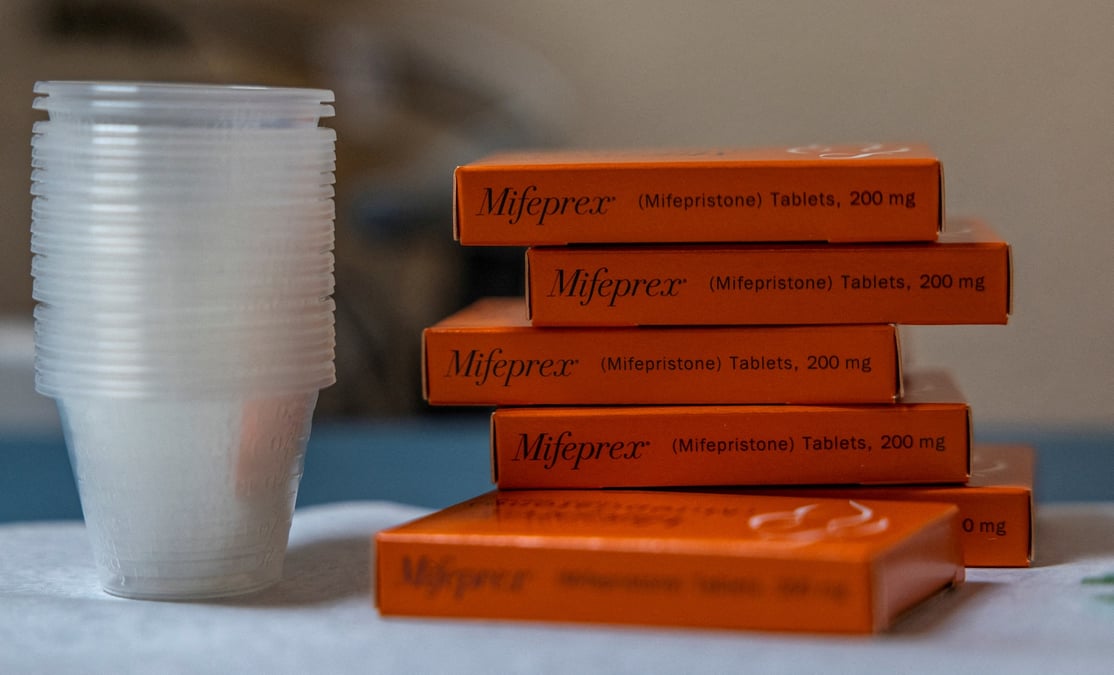 Boites de mifepristone, une pilule abortive, au centre women's reproductive clinic du nouveau-mexique a santa teresa