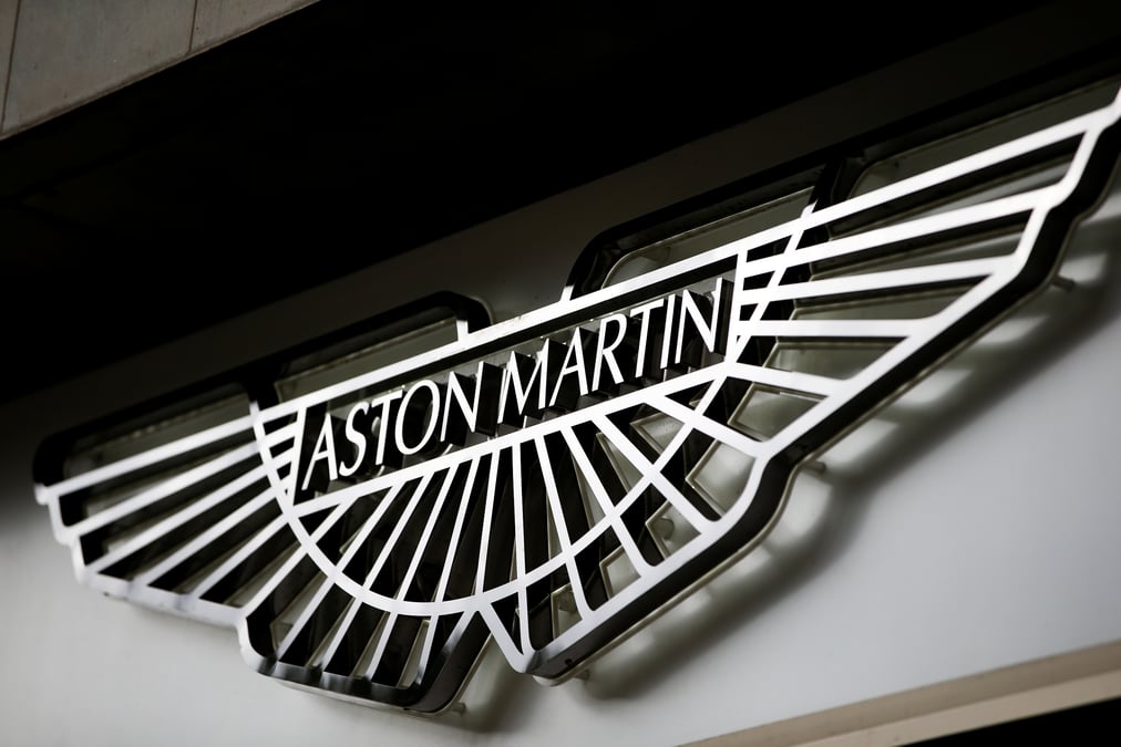 Aston martin resserre la fourchette de prix de son entree en bourse