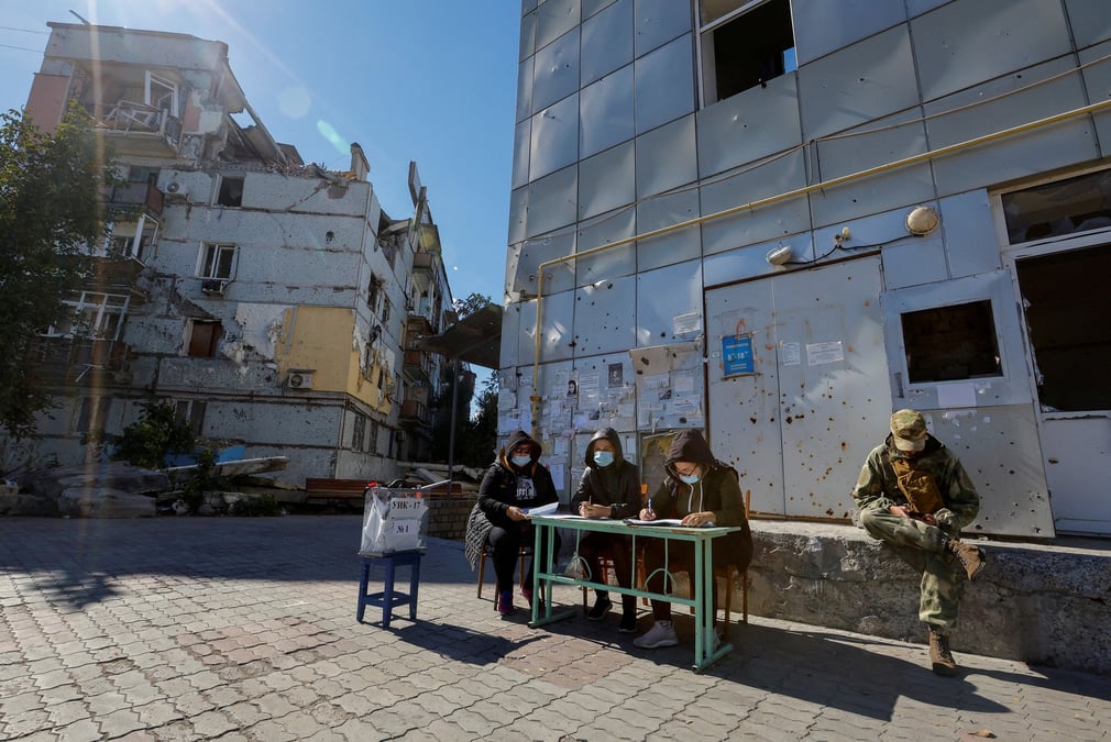 Photo d'archives de marioupol lors du referendum sur le rattachement de la republique populaire autoproclamee de donetsk a la russie