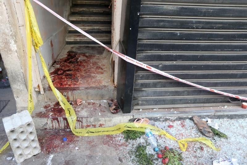 Serie d'arrestations au liban huit jours apres les attentats de beyrouth