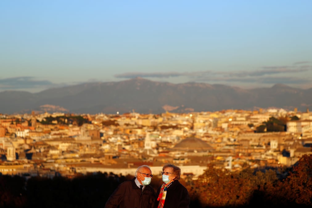 Plus de 36.000 nouvelles infections liees au coronavirus en italie