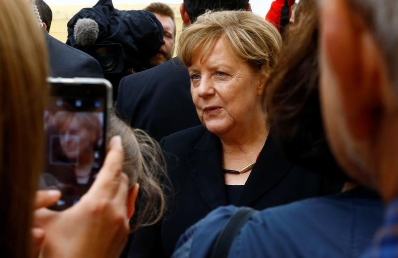 Merkel insiste sur le developpement durable avant le g20