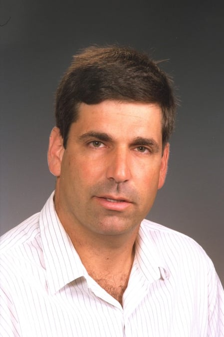 Un ex-ministre israelien inculpe d'espionnage au profit de l'iran