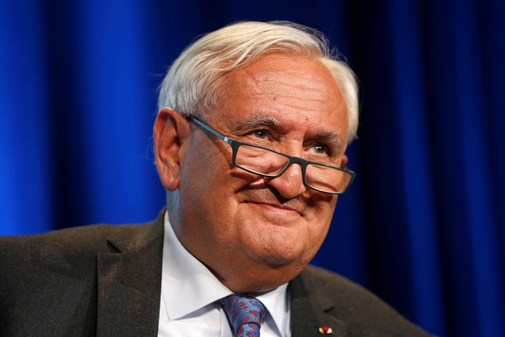 Jean-pierre raffarin annonce son soutien a emmanuel macron