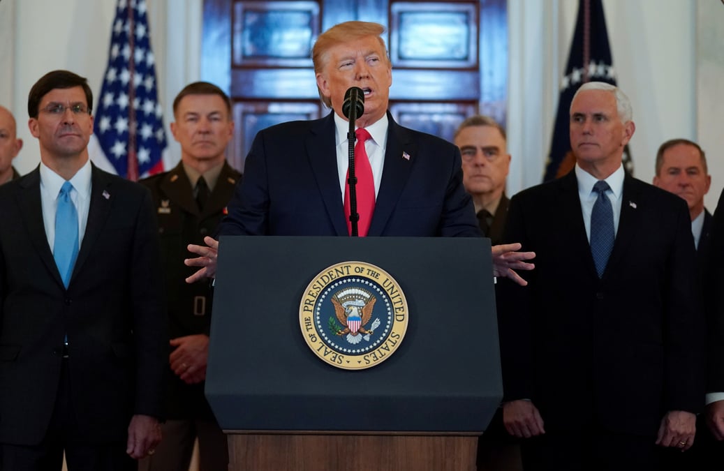 "aucune victime n'est a deplorer", assure trump apres les tirs iraniens
