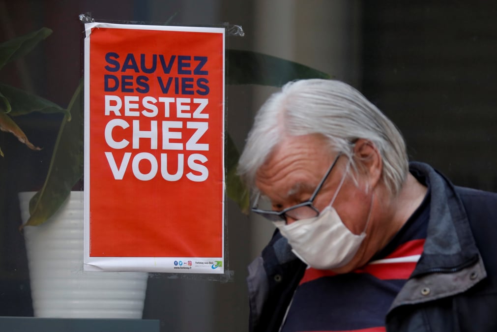 France: 337.000 entreprises ont demande a ce jour le chomage partiel