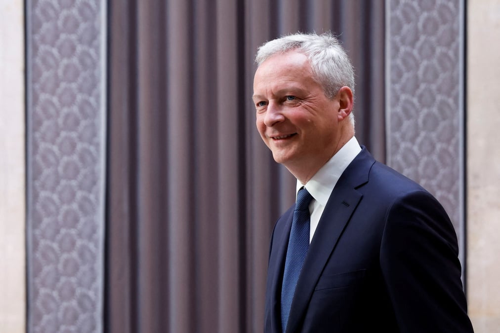 Le gouvernement continuera en 2023 a proteger les francais de l'inflation, dit le maire