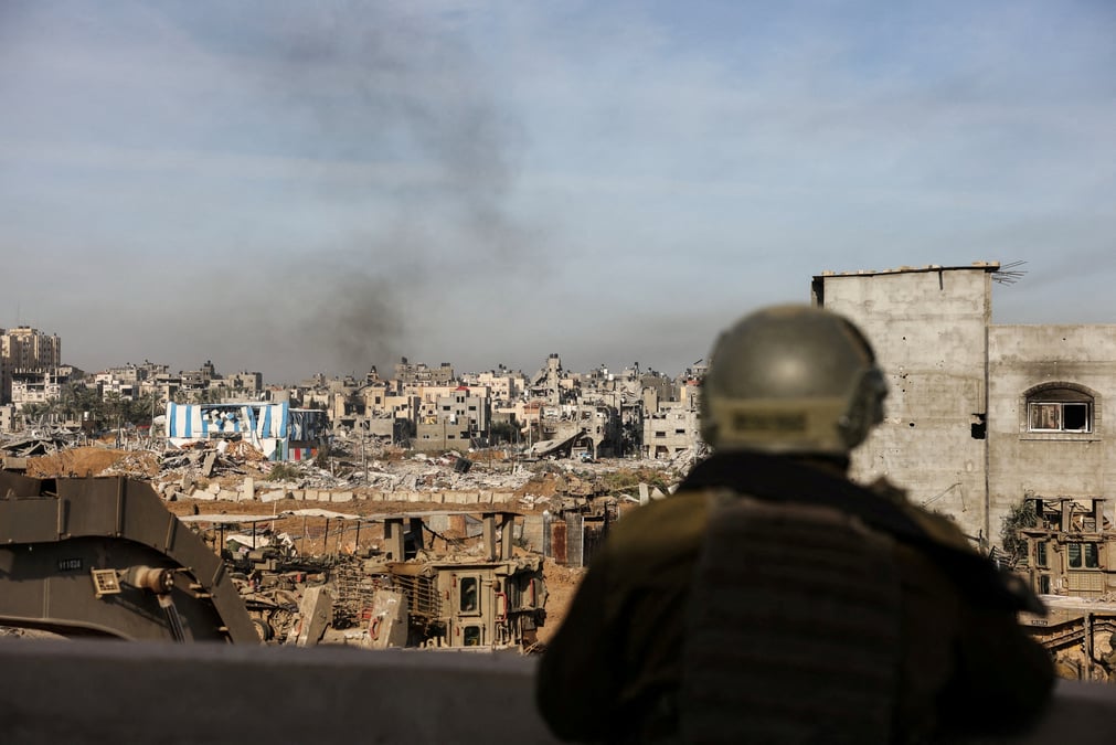 Un soldat israelien a gaza