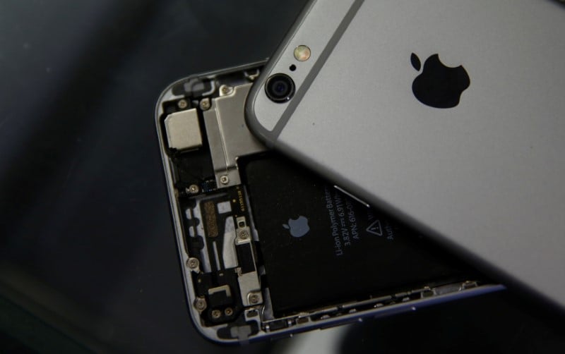 Apple: "forte demande" de batteries de remplacement d'iphone