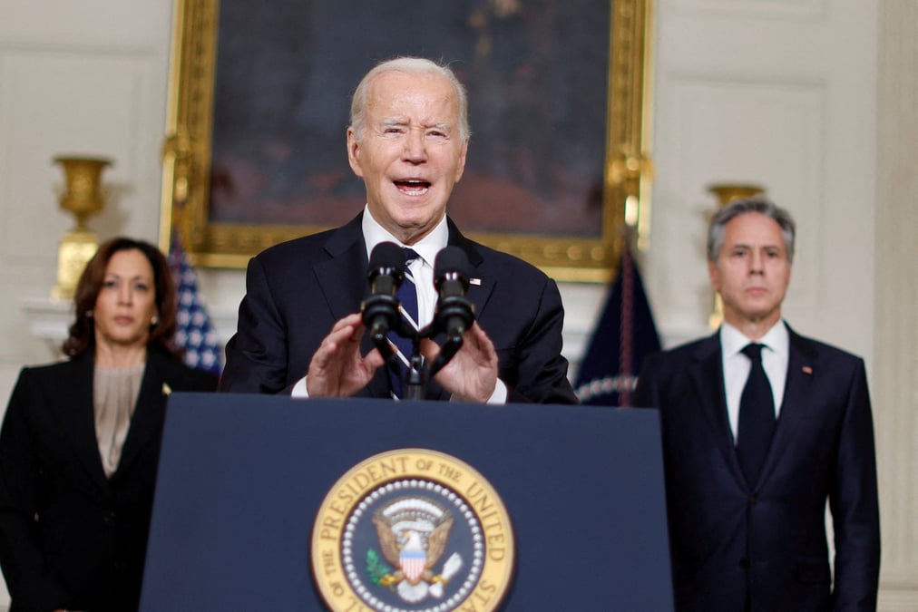 Joe Biden a pris la parole mercredi et a pris soin de s'entourer de Kamala Harris et d'Antony Blinken.