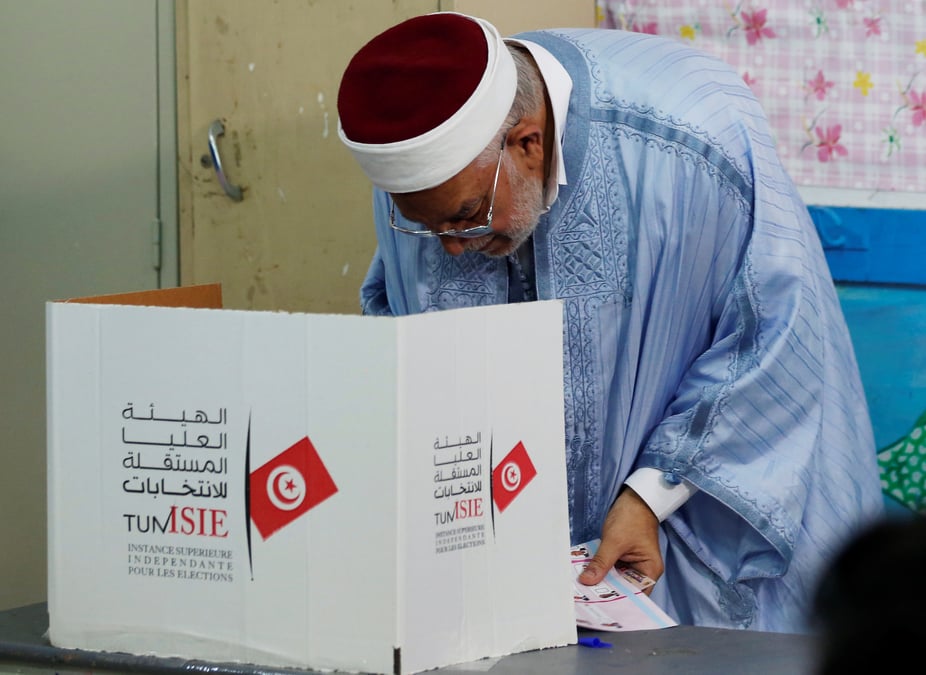 Les tunisiens aux urnes pour une presidentielle indecise