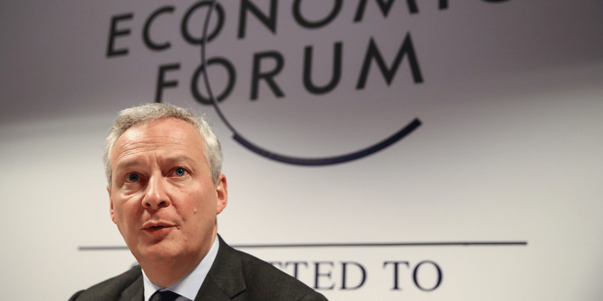 Le ministre des Finances Bruno Le Maire lors d'une conférence de presse ce mercredi 22 janvier, au Forum économique mondial de Davos (Suisse).