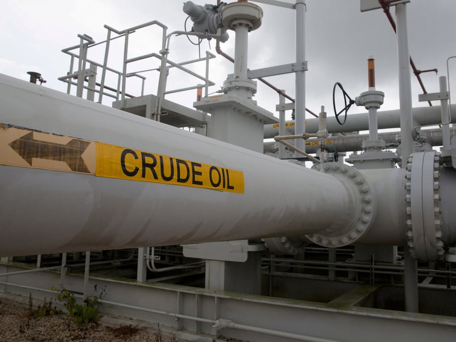 Les pays de l'aie vont liberer 120 millions de barils de petrole sur six mois