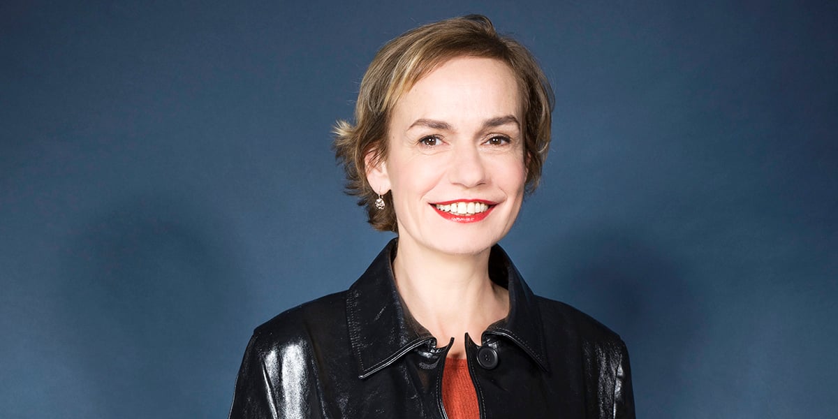 Sandrine Bonnaire est de retour dans une nouvelle pièce de théâtre, « L’Amante anglaise ».